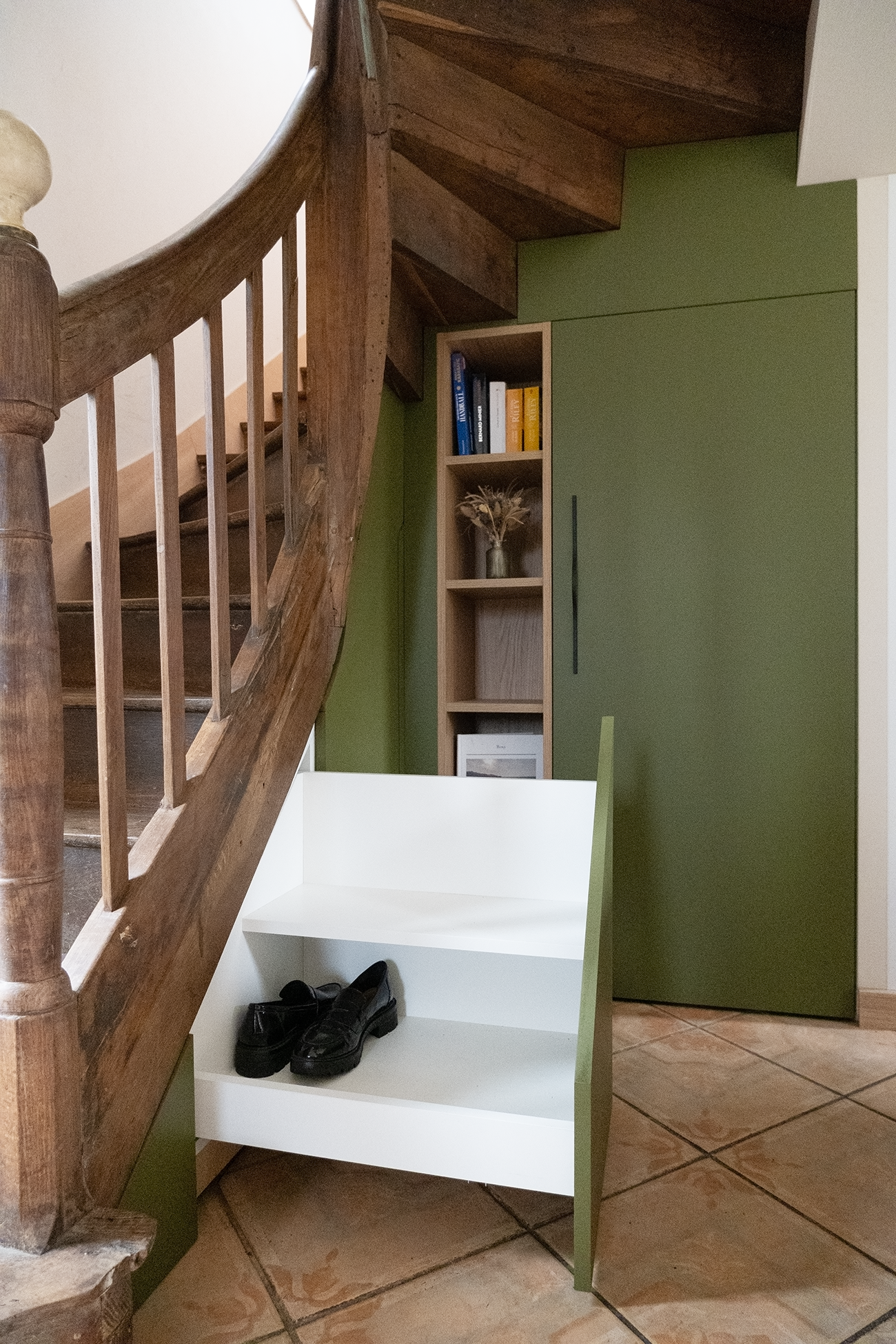 Meuble sous escalier sur mesure