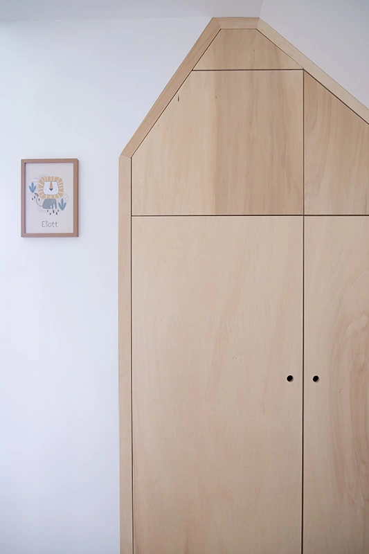 Dressing sur mesure en contraplaqué